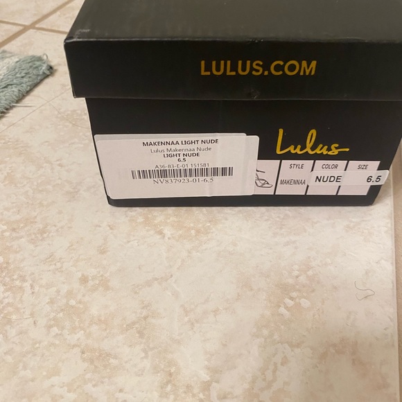 Nude/pink size 6.5 strappy heels from Lulu’s - Picture 4 of 4